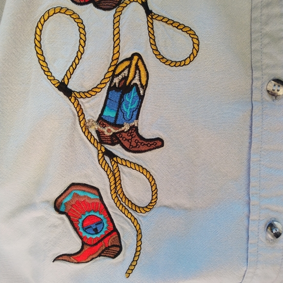 Western Women's Button Down - Picture 4 of 9